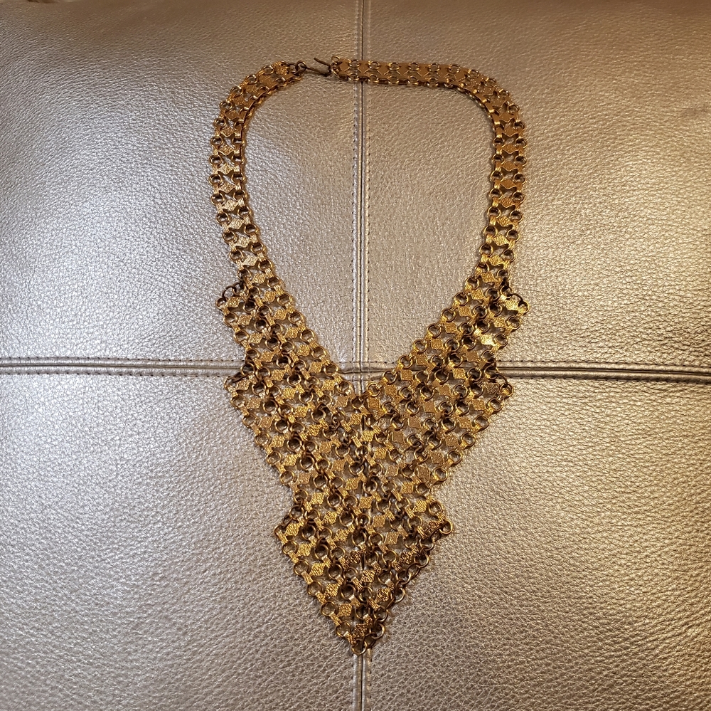 Vintage Gold Chainmail V-shape Necklace